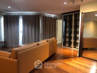 For sale 2 bedrooms condo in Yan Nawa, Bangkok