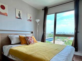 À louer et à vendre 2 chambres condo à Huai Khwang, Bangkok