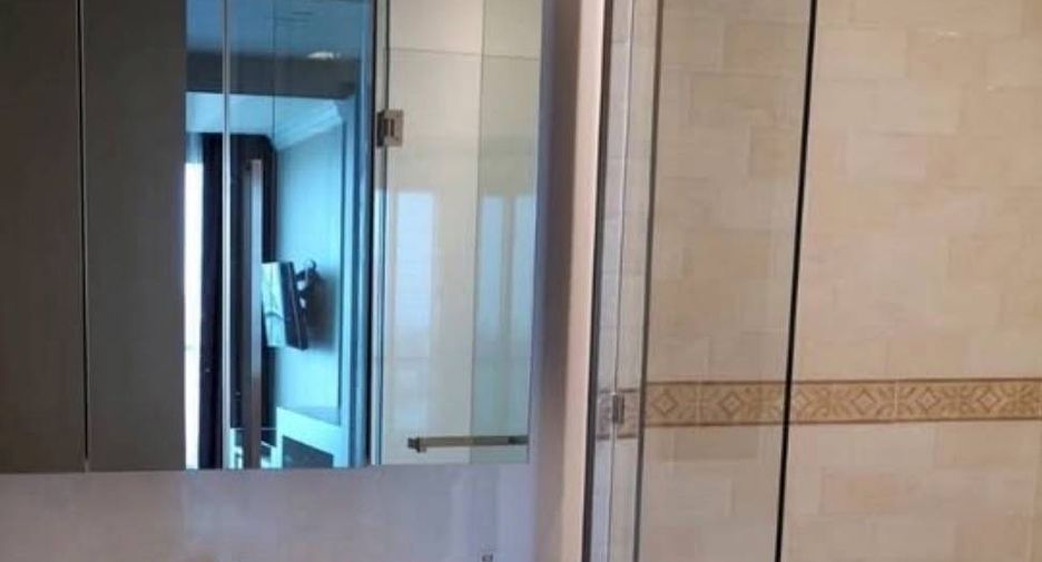 Condo en venta de 3 habitaciones en Sathon, Bangkok