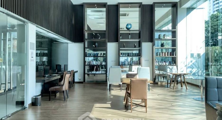 For sale 1 bed condo in Watthana, Bangkok