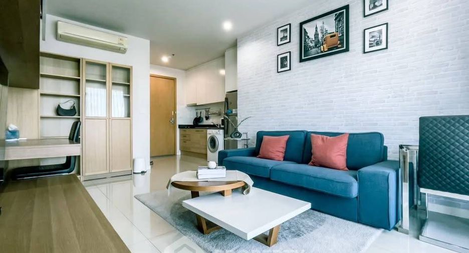 For sale 1 bed condo in Watthana, Bangkok
