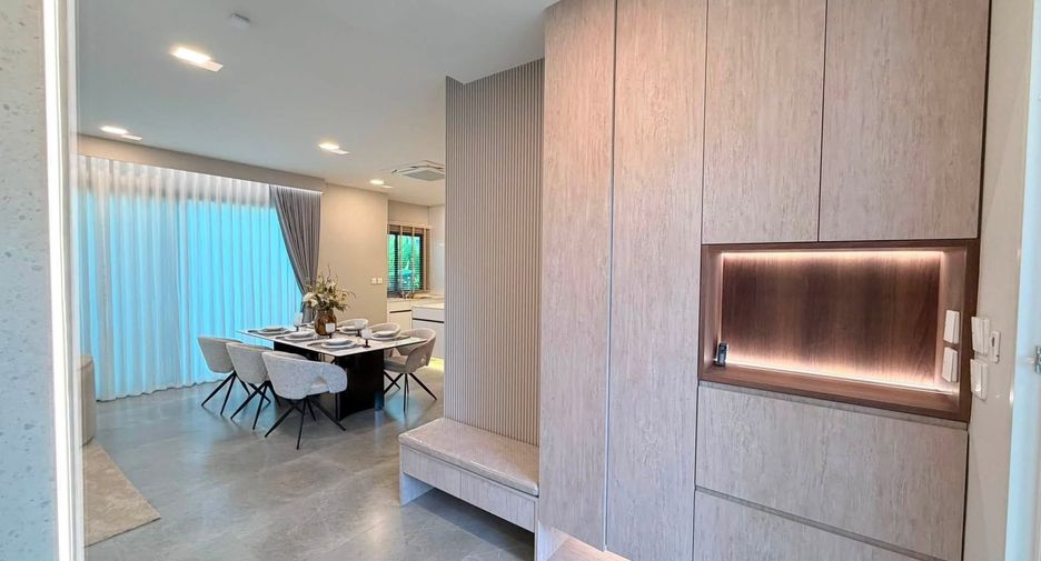 For rent 4 bedrooms house in Bang Phli, Samut Prakan