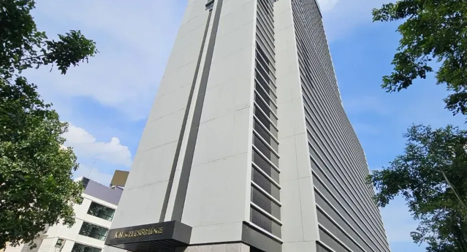 Condo en venta y en alquiler de 2 habitaciones en Watthana, Bangkok
