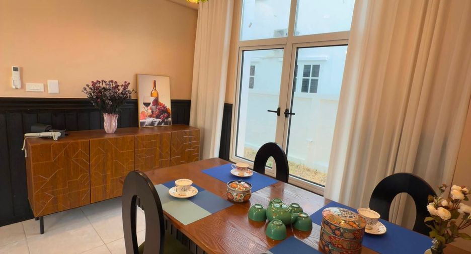 ขาย และ ให้เช่า 4 ห้องนอน บ้านเดี่ยว ใน จอมเทียน, พัทยา