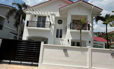 For sale and for rent 4 bedrooms house in Jomtien, Pattaya