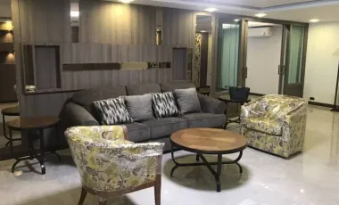 Condo en alquiler de 3 habitaciones en Khlong Toei, Bangkok