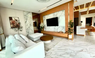 For sale 5 ベッドルーム villa in Bang Lamung, Chonburi