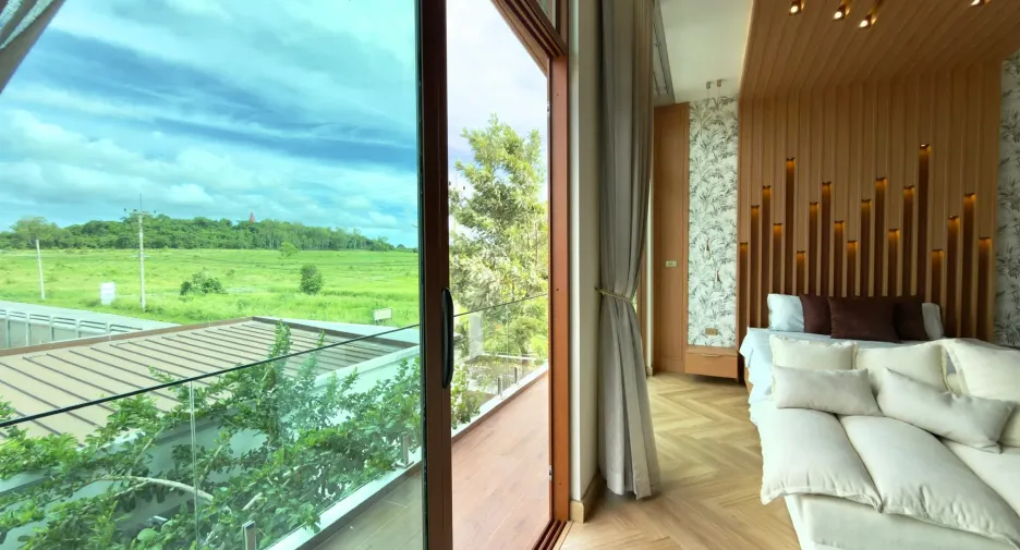 For sale 5 ベッドルーム villa in Bang Lamung, Chonburi