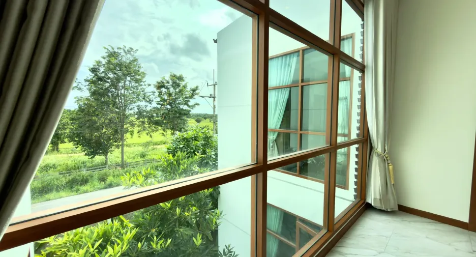 For sale 5 ベッドルーム villa in Bang Lamung, Chonburi