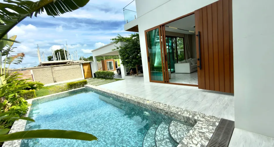 For sale 5 ベッドルーム villa in Bang Lamung, Chonburi