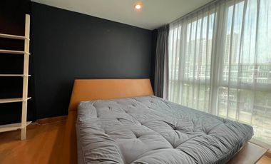 Продажа и аренда 1 кровать кондо в Хуаи Кхщанг, Бангкок