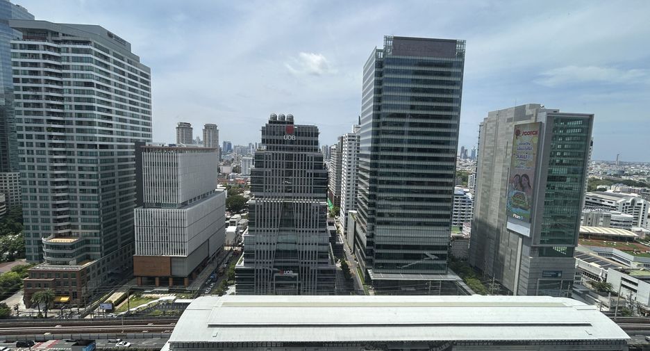 Condo en venta de 3 habitaciones en Sathon, Bangkok
