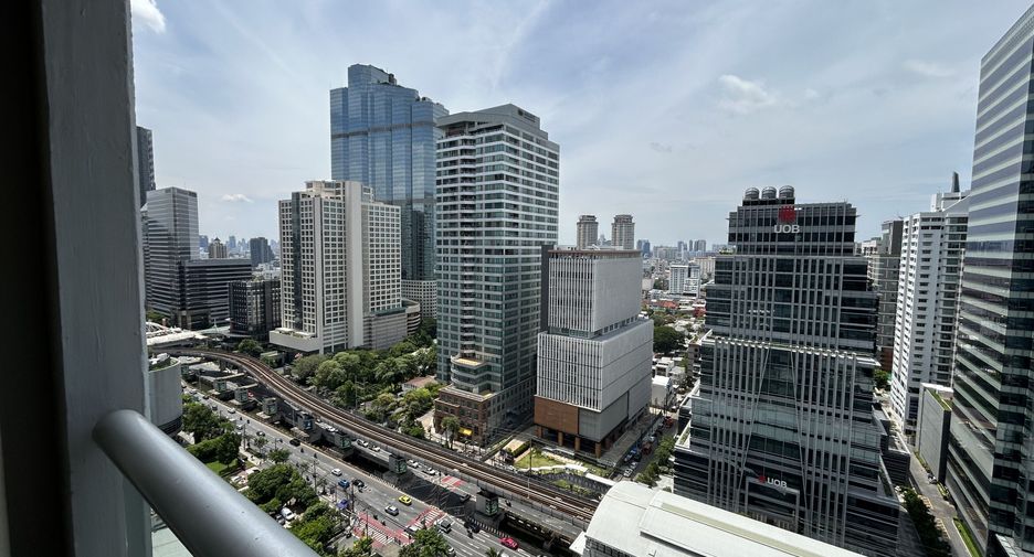 Condo en venta de 3 habitaciones en Sathon, Bangkok