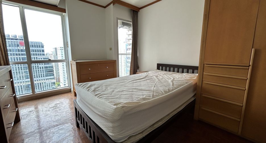 Condo en venta de 3 habitaciones en Sathon, Bangkok