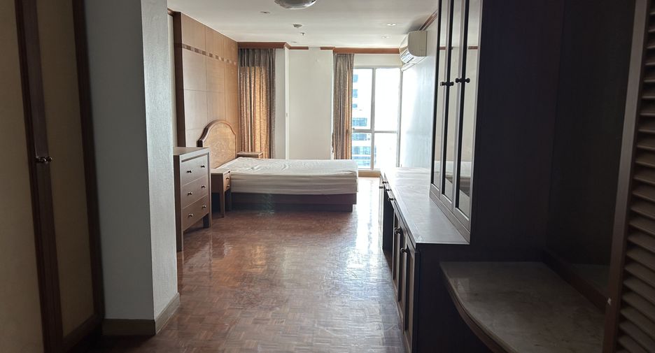Condo en venta de 3 habitaciones en Sathon, Bangkok