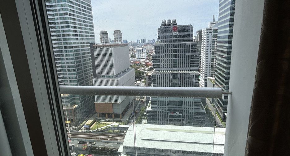 Condo en venta de 3 habitaciones en Sathon, Bangkok