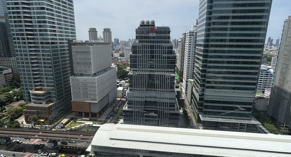 Condo en venta de 3 habitaciones en Sathon, Bangkok