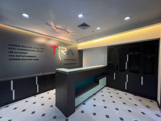 Oficina en alquiler en Huai Khwang, Bangkok
