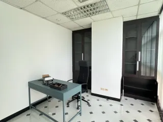 À louer bureau à Huai Khwang, Bangkok