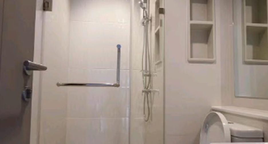 Condo en alquiler de 1 habitaciones en Huai Khwang, Bangkok