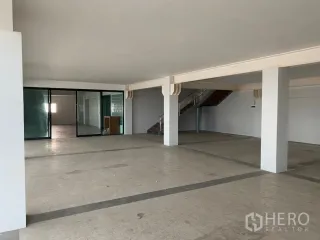 Аренда склад в Лат Крабанг, Бангкок