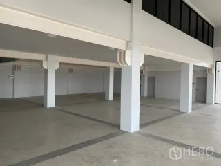 Аренда склад в Лат Крабанг, Бангкок