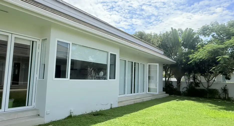 Villa en venta y en alquiler de 7 habitaciones en Hua Hin, Prachuap Khiri Khan