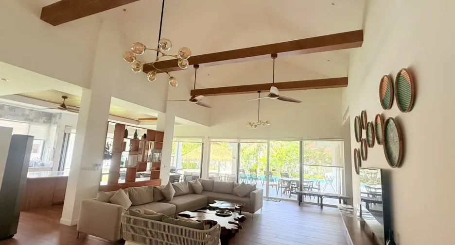 Villa en venta y en alquiler de 7 habitaciones en Hua Hin, Prachuap Khiri Khan