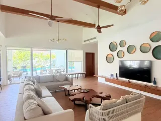 Villa en venta y en alquiler de 7 habitaciones en Hua Hin, Prachuap Khiri Khan