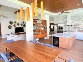 Villa en venta y en alquiler de 7 habitaciones en Hua Hin, Prachuap Khiri Khan