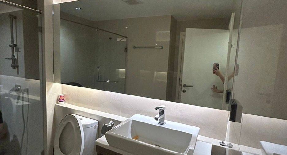 For sale 2 bedrooms condo in Khlong Toei, Bangkok