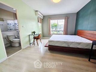 出租 2 卧室 联排别墅 在 Bang Phli, Samut Prakan