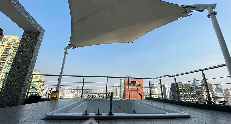 For rent and for sale 3 bedrooms condo in Watthana, Bangkok
