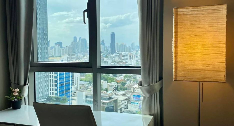 For rent and for sale 1 bed condo in Watthana, Bangkok