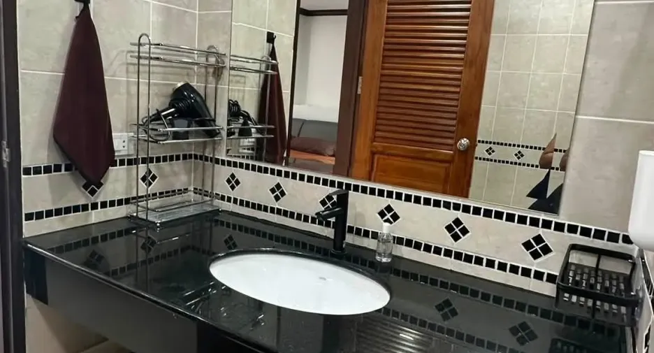 For rent 2 bedrooms condo in Bang Lamung, Chonburi