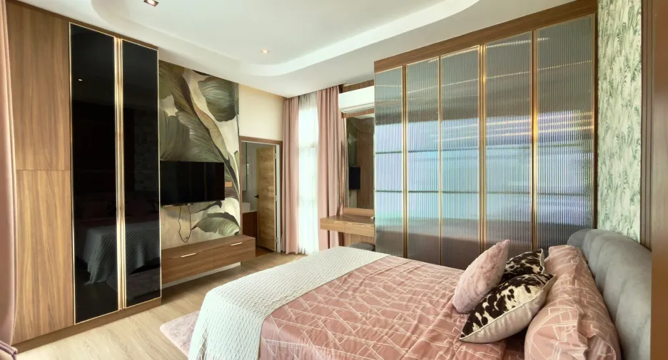 For sale 5 ベッドルーム villa in Bang Lamung, Chonburi