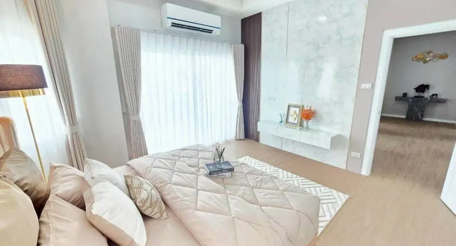 For sale and for rent 4 bedrooms villa in Bang Lamung, Chonburi