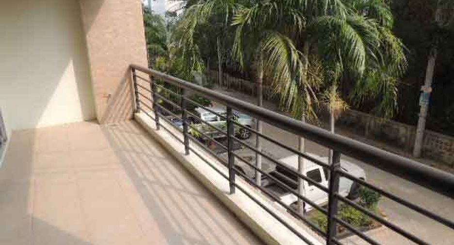 Wohnung zur Miete mit 3 Zimmer in Bang Lamung, Chonburi