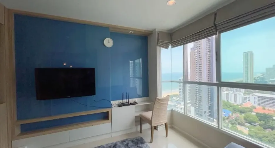 For rent 2 bedrooms condo 