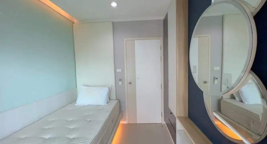 For rent 2 bedrooms condo 