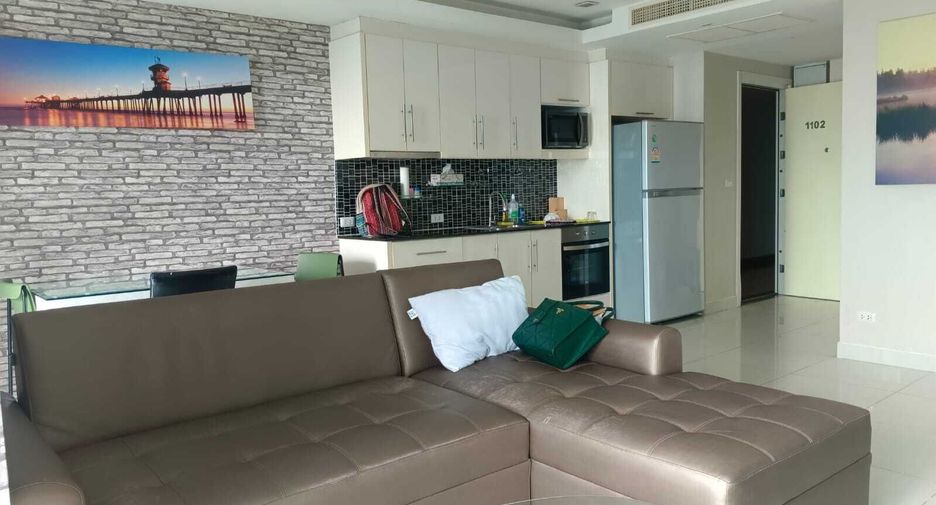 For sale 2 ベッドルーム condo in Bang Lamung, Chonburi
