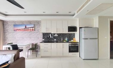 For sale 2 ベッドルーム condo in Bang Lamung, Chonburi