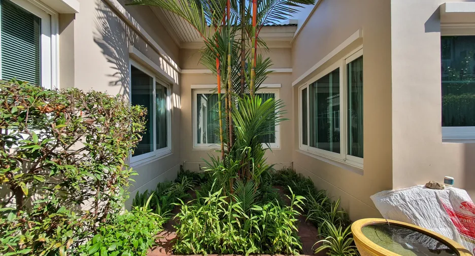 For sale 5 bedrooms house in Bang Khae, Bangkok