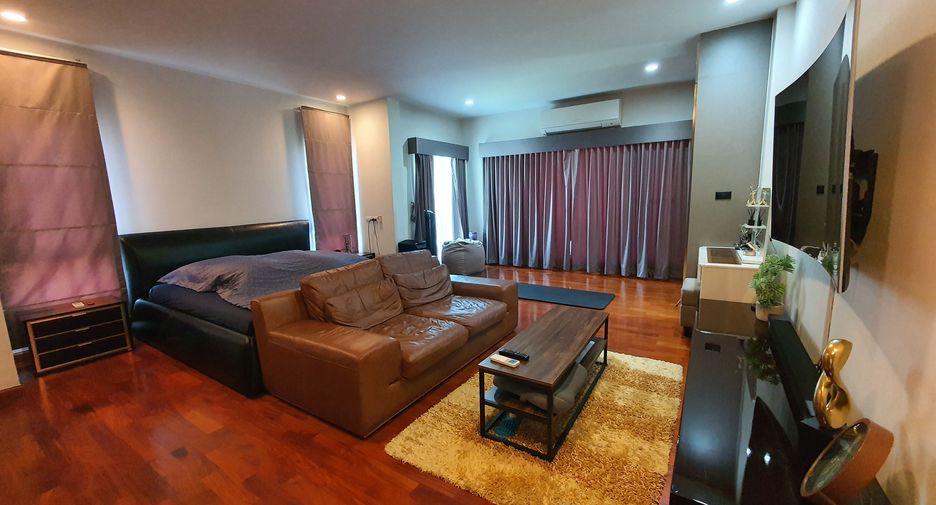 For sale 5 bedrooms house in Bang Khae, Bangkok