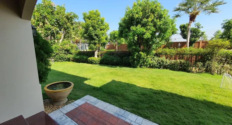 For sale 5 bedrooms house in Bang Khae, Bangkok