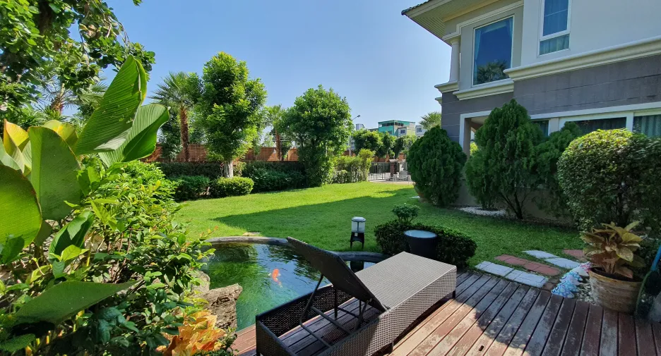 For sale 5 bedrooms house in Bang Khae, Bangkok