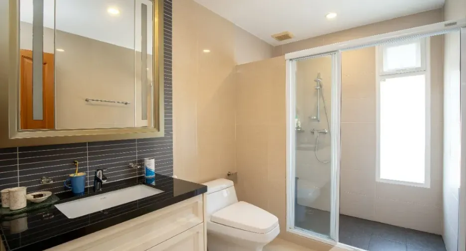 For sale 5 bedrooms house in Bang Khae, Bangkok