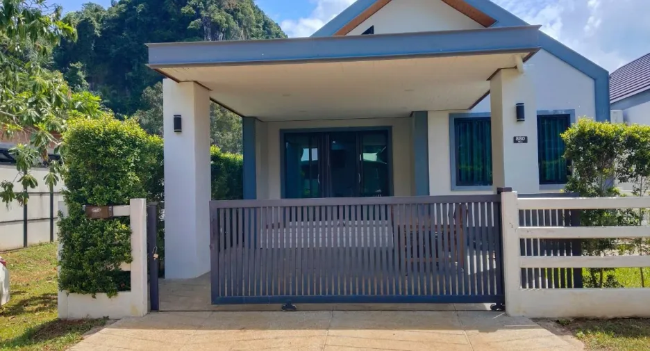 For sale 3 bedrooms house in Mueang Krabi, Krabi