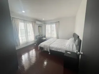 Apartamento en alquiler de 2 habitaciones en Watthana, Bangkok
