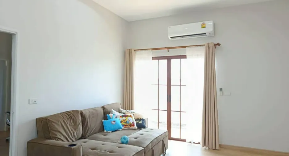 For rent 3 ベッドルーム house in San Kamphaeng, Chiang Mai